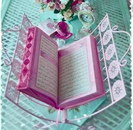 RirisCsiiCecew's tweet photo. Nieh All ada Al-Qur'an yang Bagus Dan Cantik https://t.co/TOwC6f4PKy