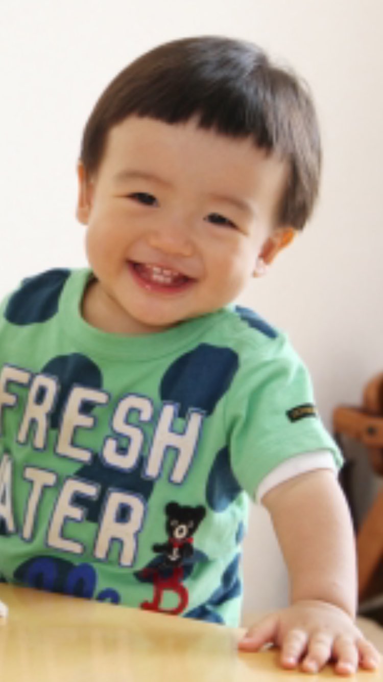 しょん Shon 8sg1 ひろとはぱっつんにしたいらしい笑 かわいーけどなぁ男の子ぱっつんも T Co Rmua4iiqfy Twitter