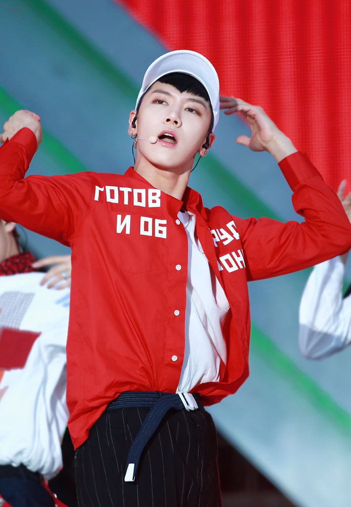_960227net's tweet photo. 160604 드림콘서트 #TEN #텐 #NCTU 
❤️ https://t.co/a5CWuIRklh