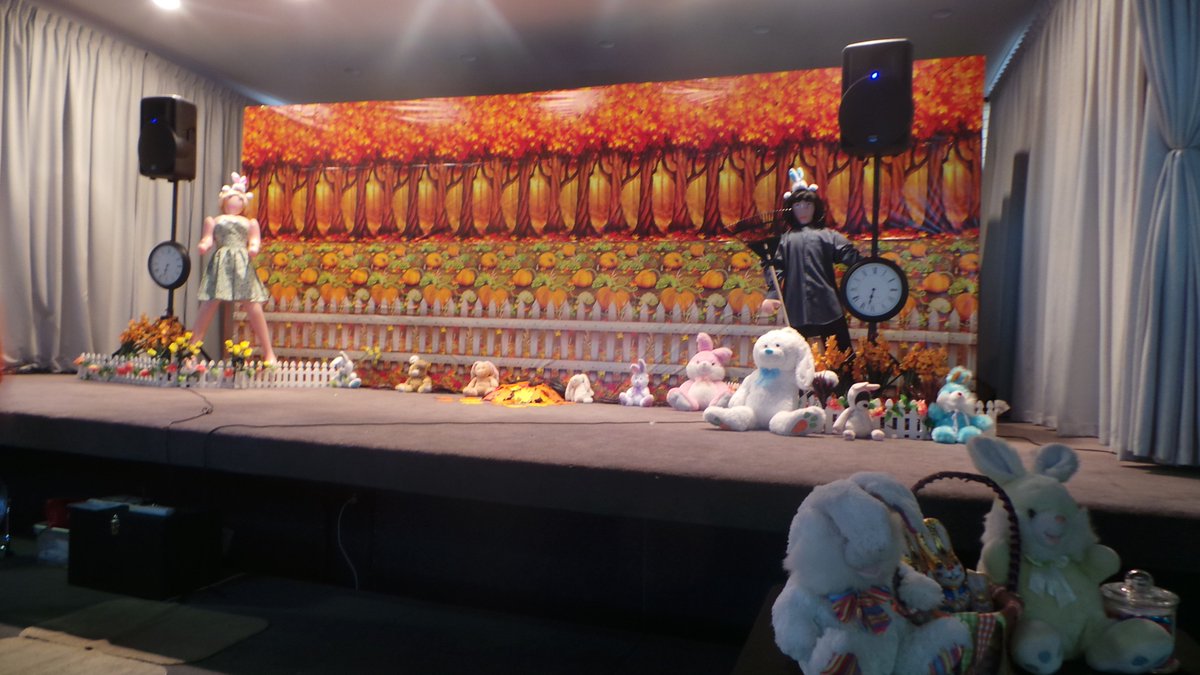 SWAYDanceAcad's tweet image. Here is our Autumn Ball decorations with an easter component.