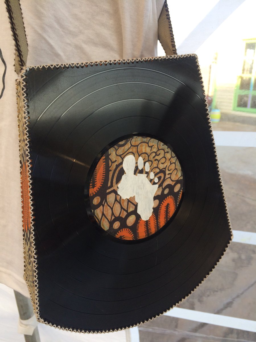 DOT_VGVM's tweet photo. Ladies bags by Tee-Dogg available for order at the Vaal Good Vibe Market! Support local Talent👌🏾👌🏾 https://t.co/IGE4KyM7Ea
