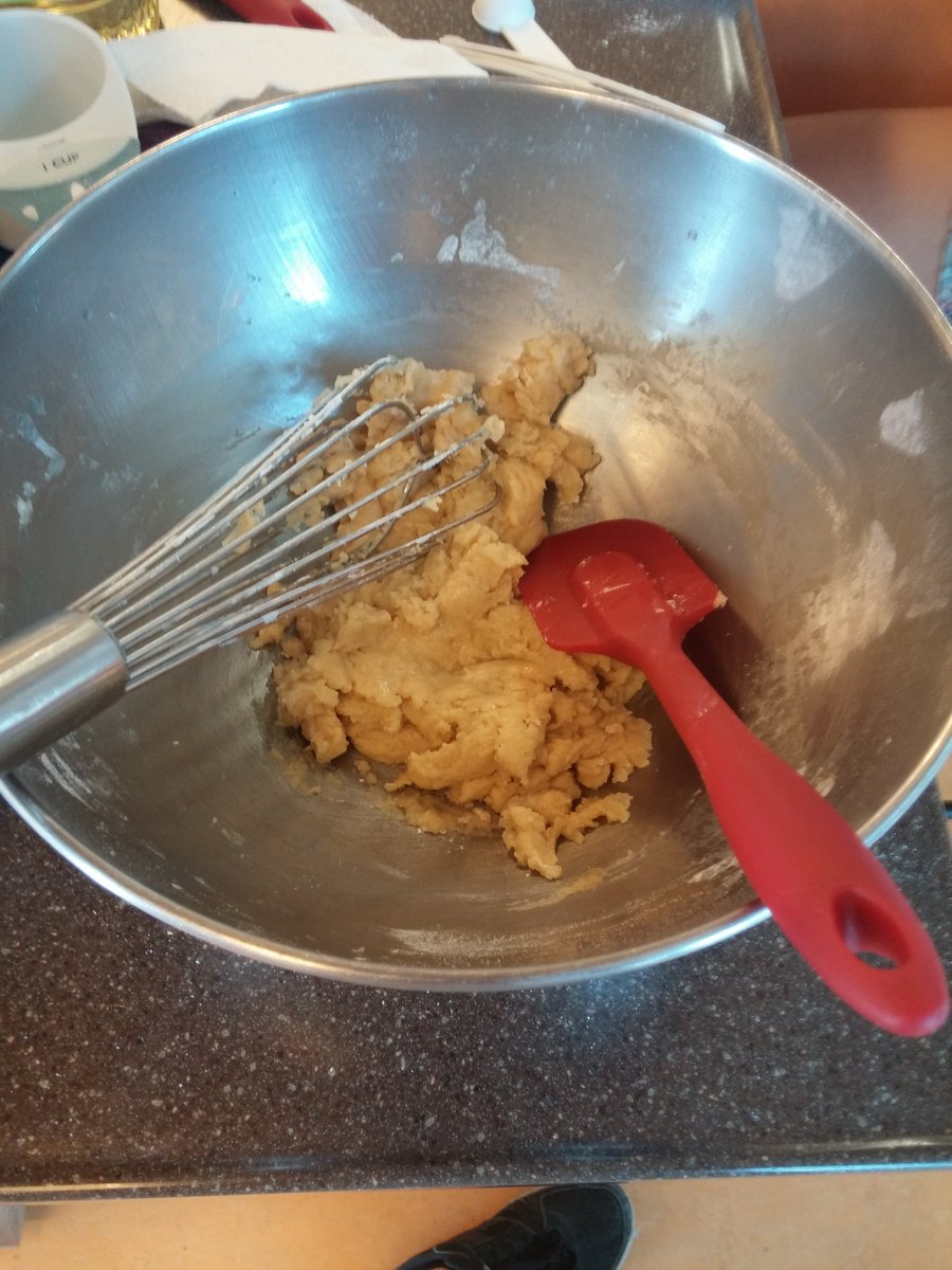 __JosephChu's tweet photo. Making biscotti to prepare for our presentation.
#Fst160 #Dip'nSip #FoodProdPro https://t.co/SvcaYaqItz