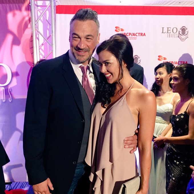 Gorgeous!! I love these two beauties. XoRT @sabrinarmf: #positivitybomb #LeoAwards16 @alekspaun @aliyahobrien