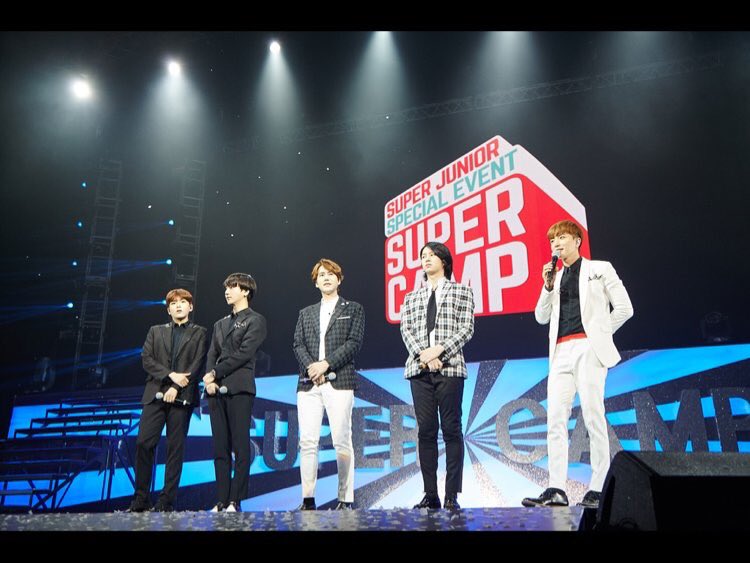 13elieveSG's tweet photo. [HD PIC] 160606 SMTown 'Vyrl' App Update - Our amazing boys on stage~ [4P] https://t.co/BX8JZsIp1k