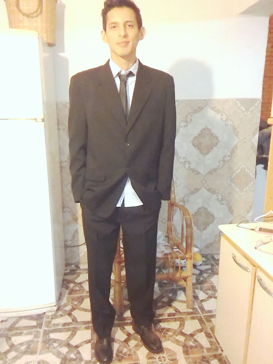 ManfrediniJam's tweet photo. Cara de dormido ... Pero bien bien .. https://t.co/5CwKldCE6P
