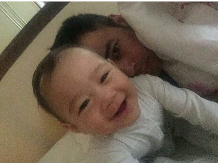 Raihantique's tweet photo. Rafathar bangun dengan ketawa 😍😂 https://t.co/eUE2MPZoWl