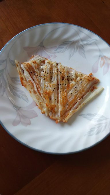 山芋とチーズを焼いただけのやつ
ぱりぱりしゃきしゃき 