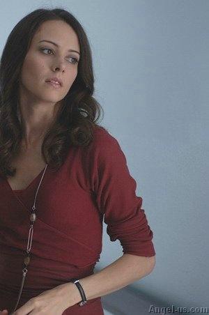 TheRealMissAbbs's tweet photo. Daily reminder that Amy Acker is awesome and I adore her! #ThankYouAmy https://t.co/lwewP9QwXT