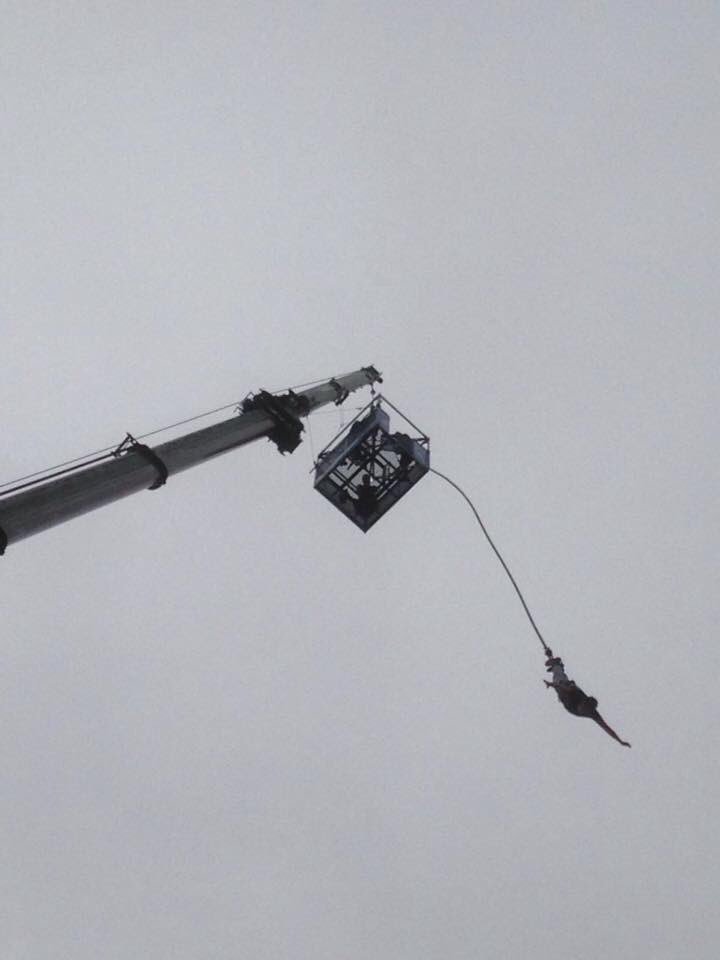 Adventure3Jacks's tweet image. Woke up hungover Sunday to be told I'm bungee jumping in 20 mins 😂😂 #mylastphoto