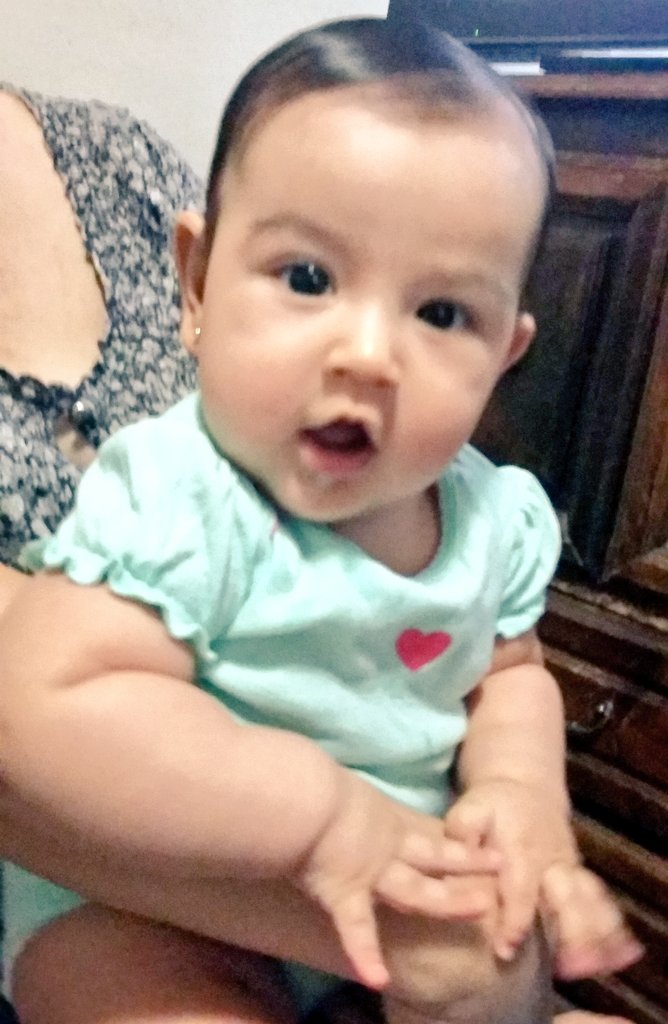 celestecordovas's tweet photo. Bien peinada la loca jajaja 😍❤❤❤ #mibebo #teamo https://t.co/hYxTjDbUXV