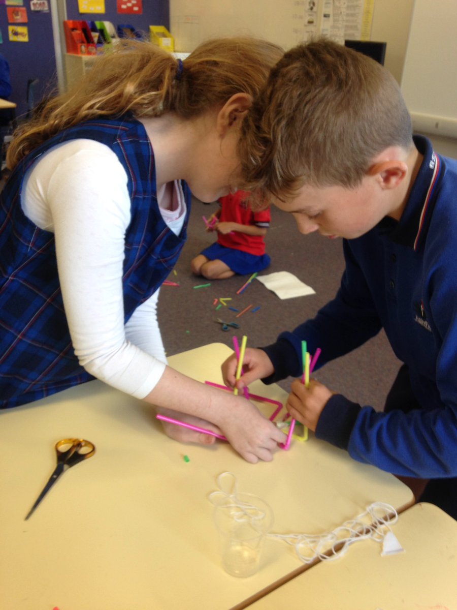ms_atkin's tweet photo. Building the strongest structure we can in Tinker Time 💪🏛 https://t.co/MxSN2mQl4D