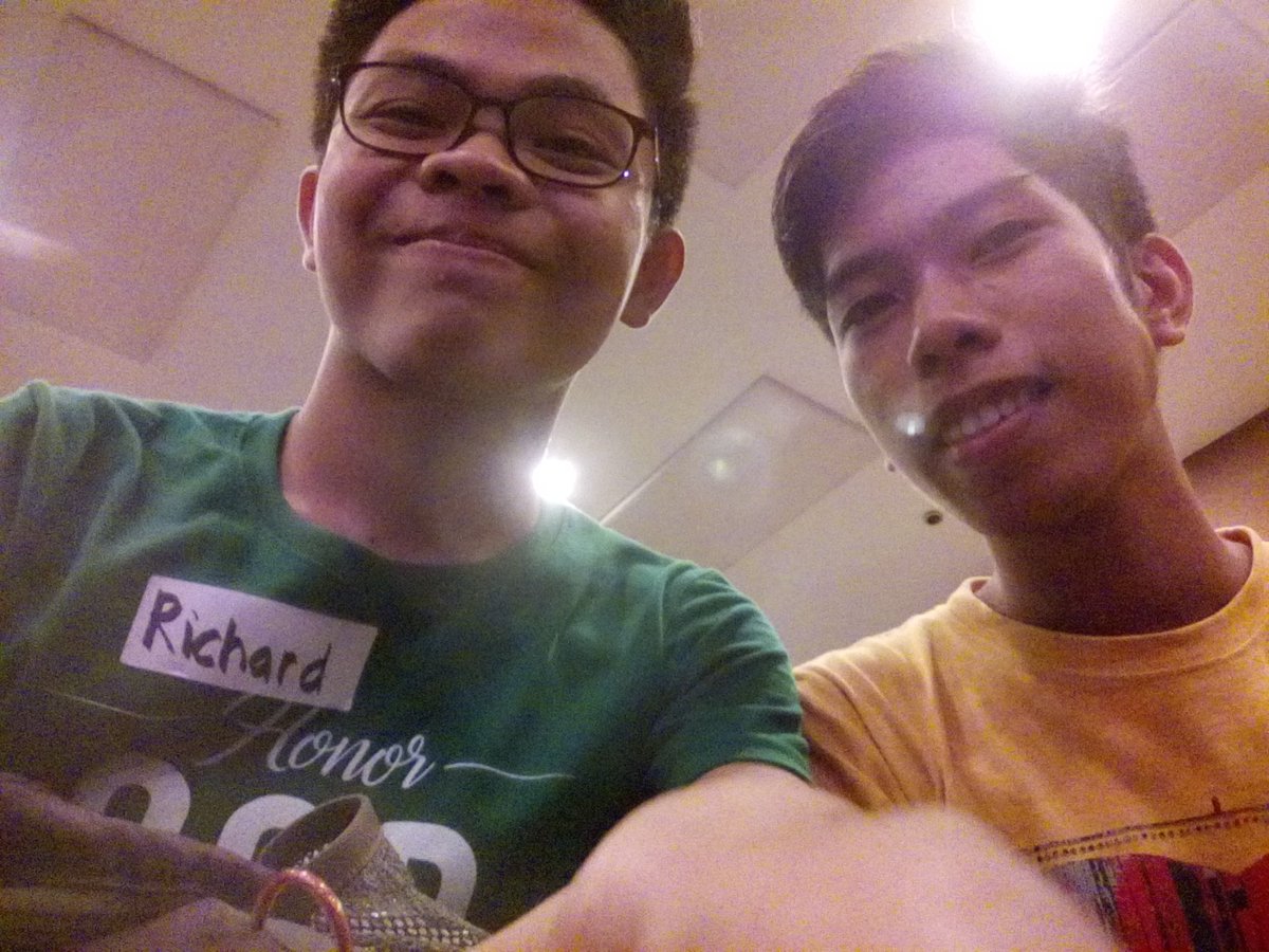 SiaChard's tweet photo. @edifice22  @victorymetroeast #YouthService #WalkTheTalk https://t.co/8pLRxinbbm