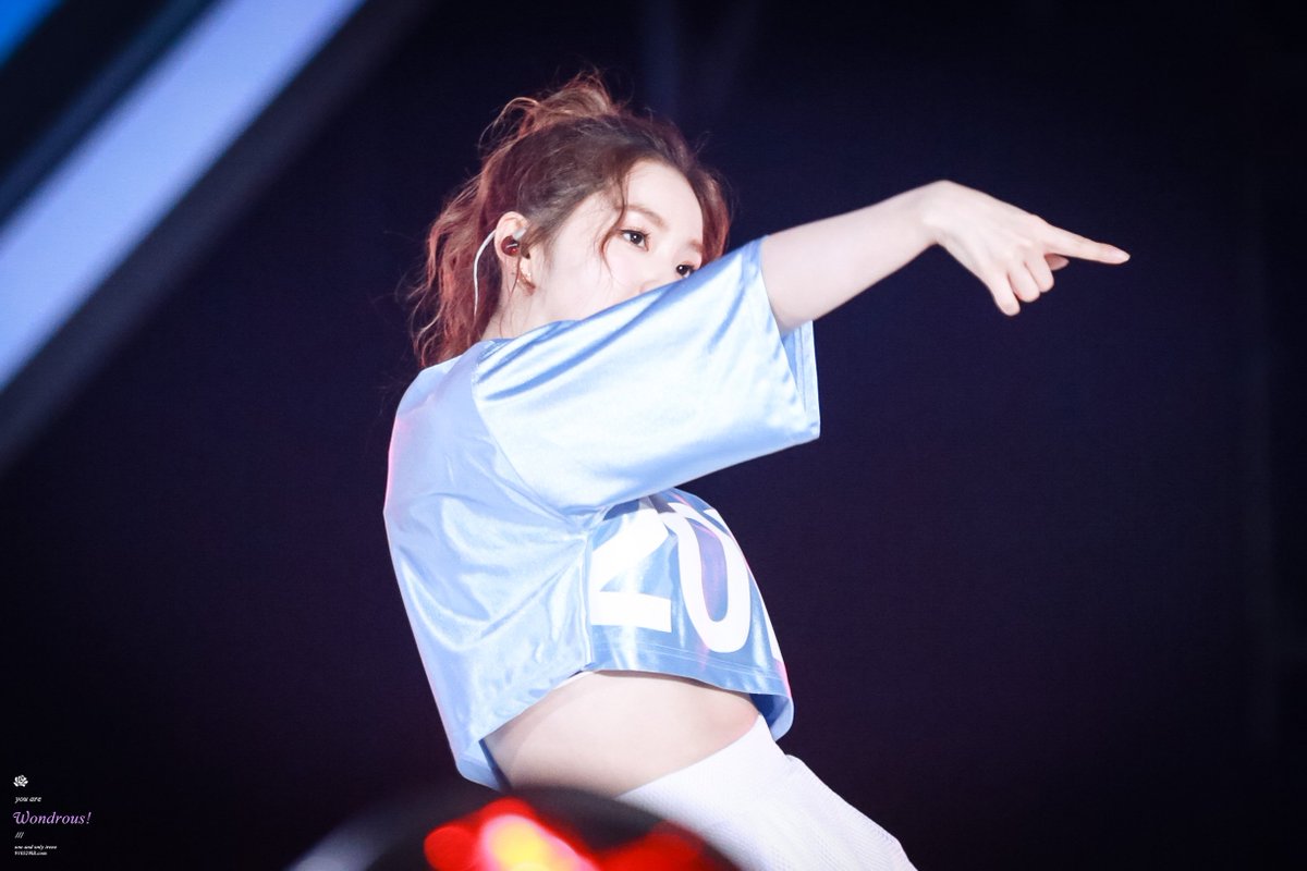 wondrous329's tweet photo. #아이린 #Irene 160604 드림콘서트 4P
여신이 봤다Q_Q
World no me(no말Q_Q) https://t.co/1vK5UByaPf