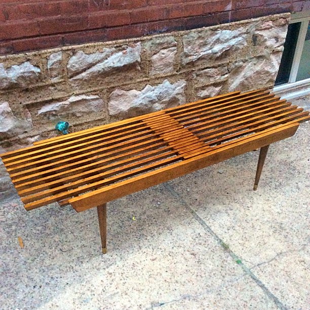 VtgLifeRedhead's tweet photo. MidCenturyModern #Telescoping #SlatBench / #CoffeeTable . Info https://t.co/YpihmgXjT5 https://t.co/bClYJfS6nU https://t.co/YshBQ3iNMS