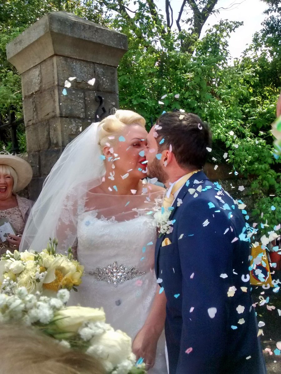 Terrid85's tweet photo. Happy 1st Anniversary you gorgeous pair!! https://t.co/EeM29dQzFU