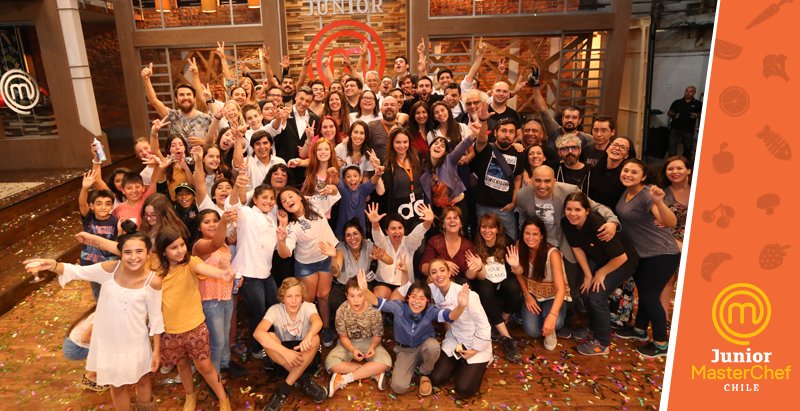 MasterChefChile's tweet photo. Este es el Backstage de #JrMCGranFinal > https://t.co/mHDTfzB2sE #JuniorMasterChef https://t.co/s9yqd5YiY5