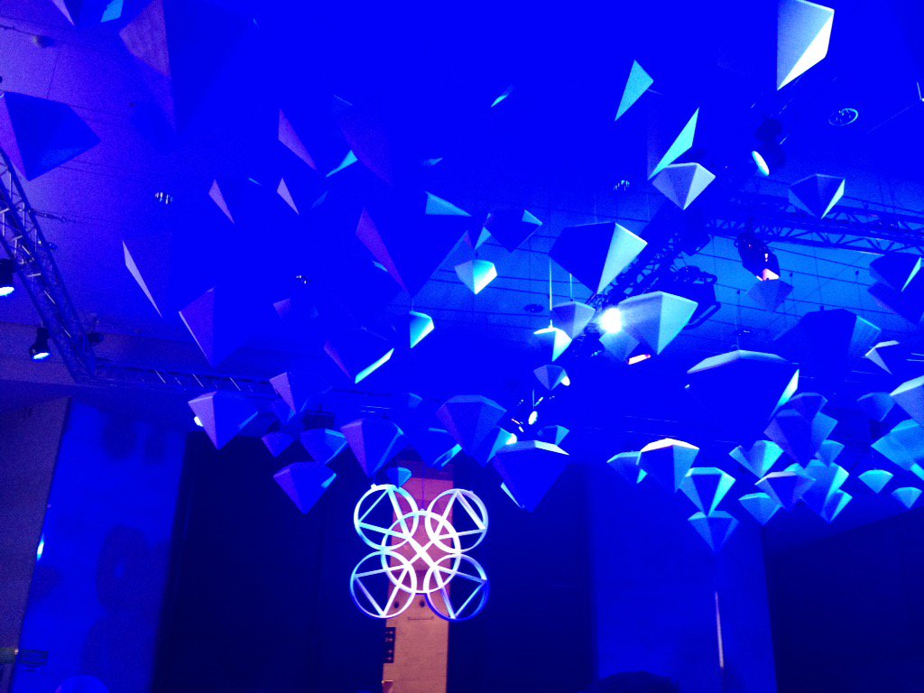 fredericfleche's tweet image. On time for USI 2016 - Carrousel du Louvres - Paris