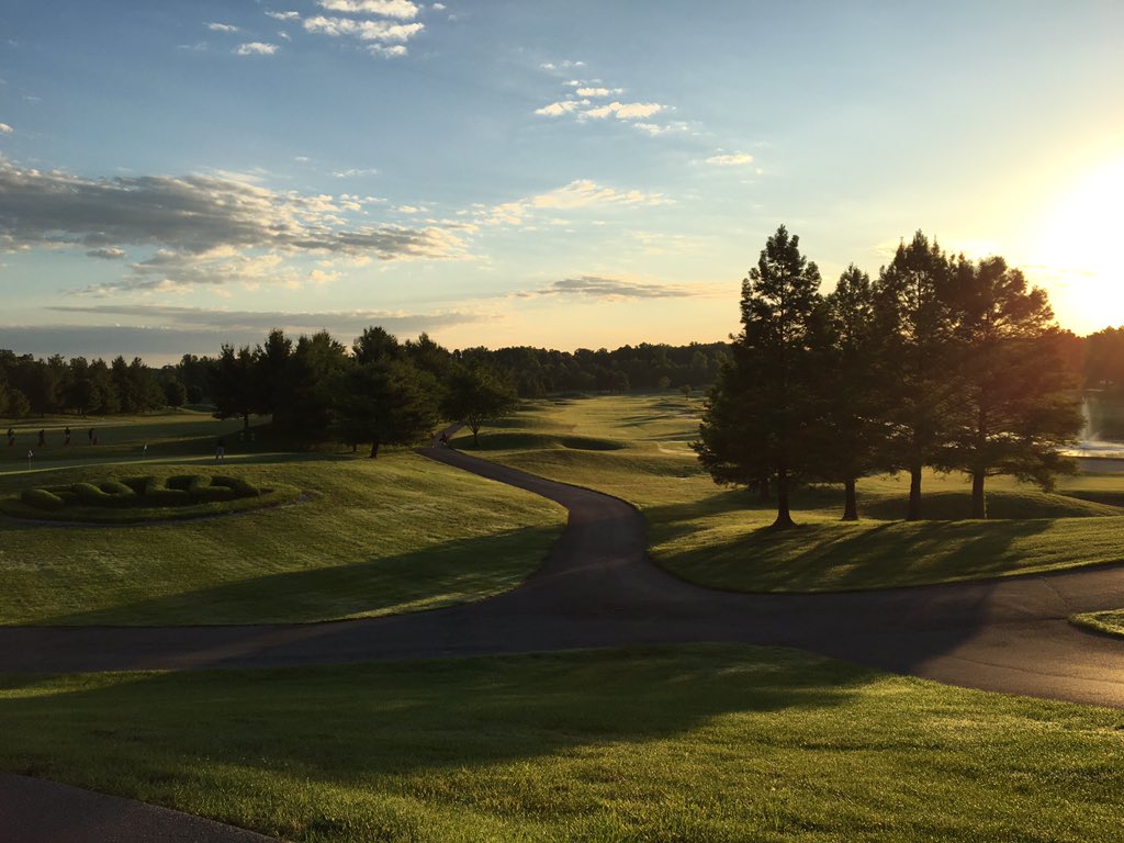BenPeineWeather's tweet photo. Beautiful day for High School Sectional golf!  @bordenathletics https://t.co/J3bWJyfmJC