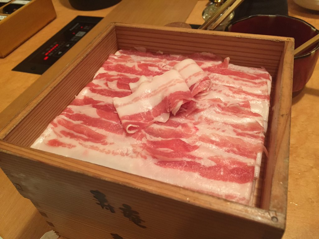 前園真聖 黒豚のしゃぶしゃぶ 前園真聖 黒豚のしゃぶしゃぶ