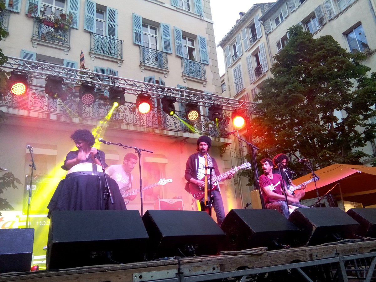 lepetitmariole's tweet photo. Le festival #TLIB #horslesmurs à commencé samedi à #Toulon / -Le Programme sur https://t.co/HrKlmmgszU https://t.co/rSxHFI4JED