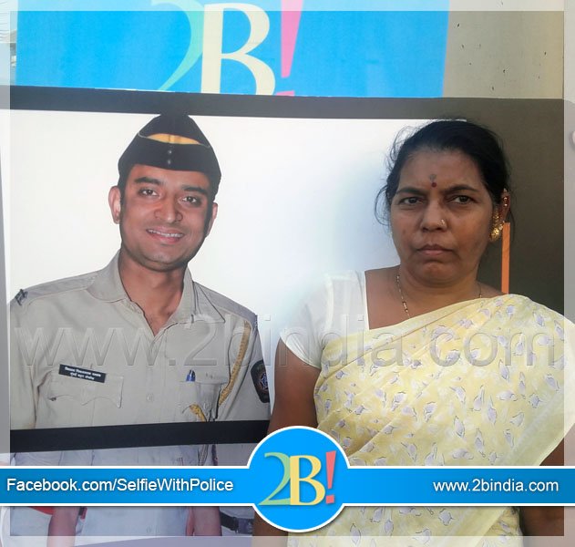 SelfieWidPolice's tweet photo. @MumbaiPolice @CPMumbaiPolice @Dev_Fadnavis @narendramodi #SelfieWithPolice https://t.co/0azaWt6BwQ