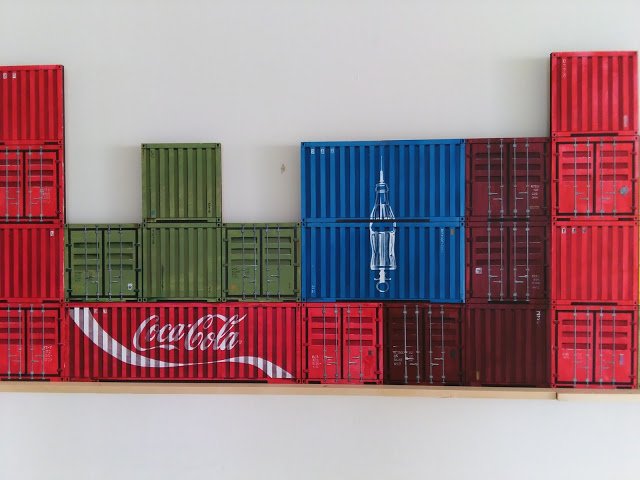 blogssipgirl1's tweet photo. Fascinante expo #TheGame #Containerland de @crucesestudio color, juegos, contenedores... https://t.co/far23oH6ea https://t.co/VTiKi1dyZT