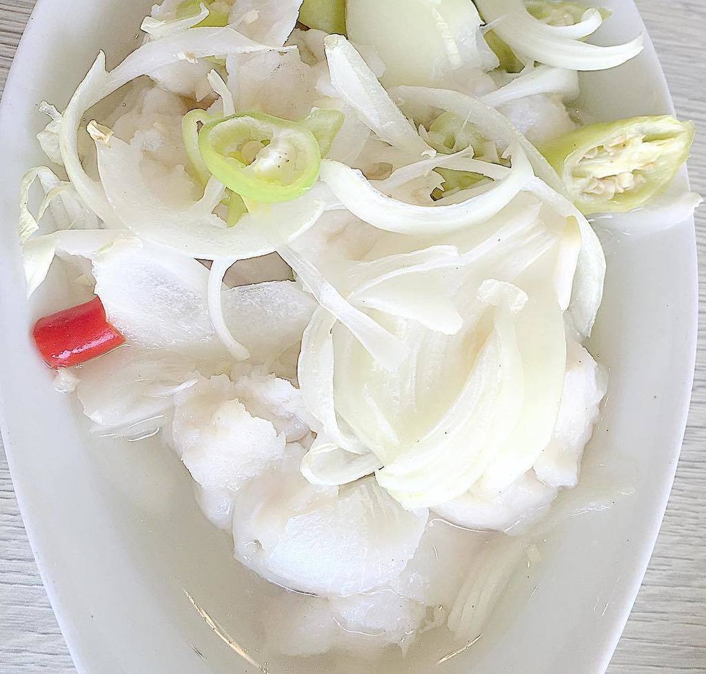 MarcoRasos's tweet photo. #Hot #Fresh #Raw. #Balance-d: #Chili #Pepper #Sour #Vinegar #Crush -y #Onion. #AllWhite #H… https://t.co/xVPXuv0Oew https://t.co/ZgwmYLtccp