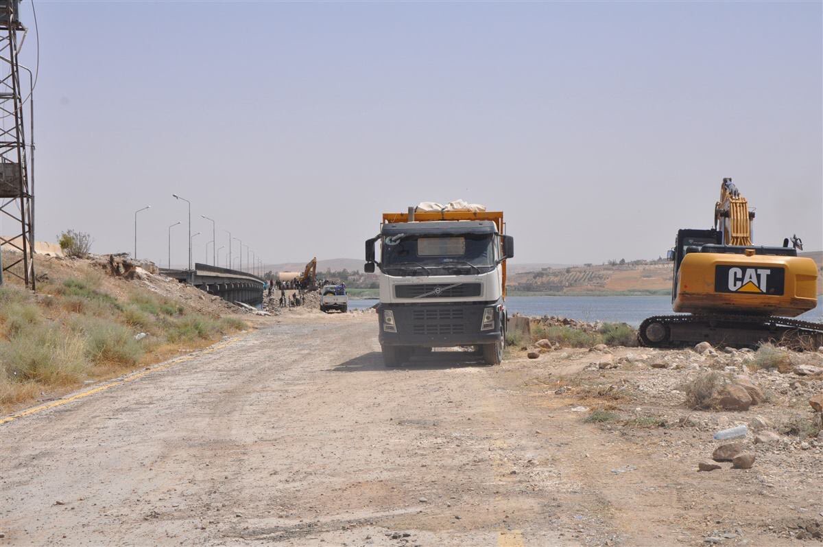 CkQKL89W0AAU_3D.jpg:large