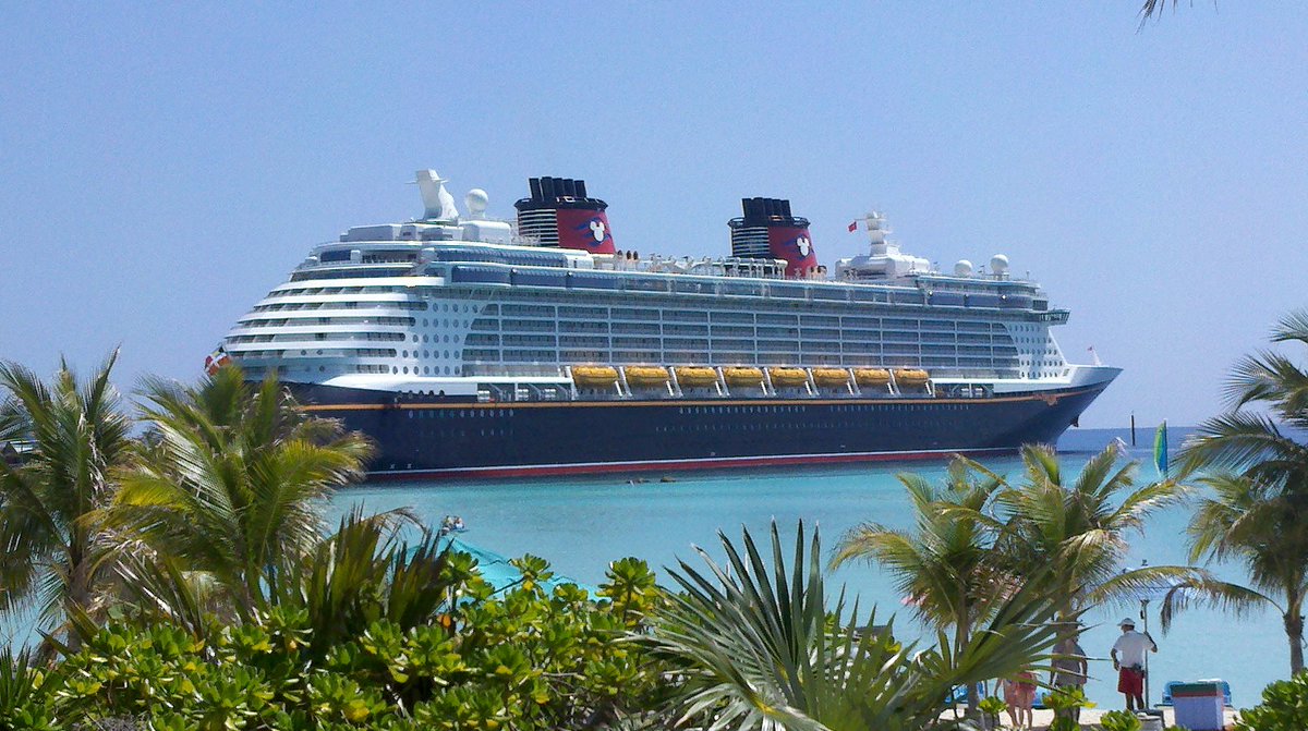 USCompsToEnter's tweet image. #WIN a #Disney cruise #vacation! Prize worth $1,000!! Enter here: lnkgo.com/3ZCB US only #contest