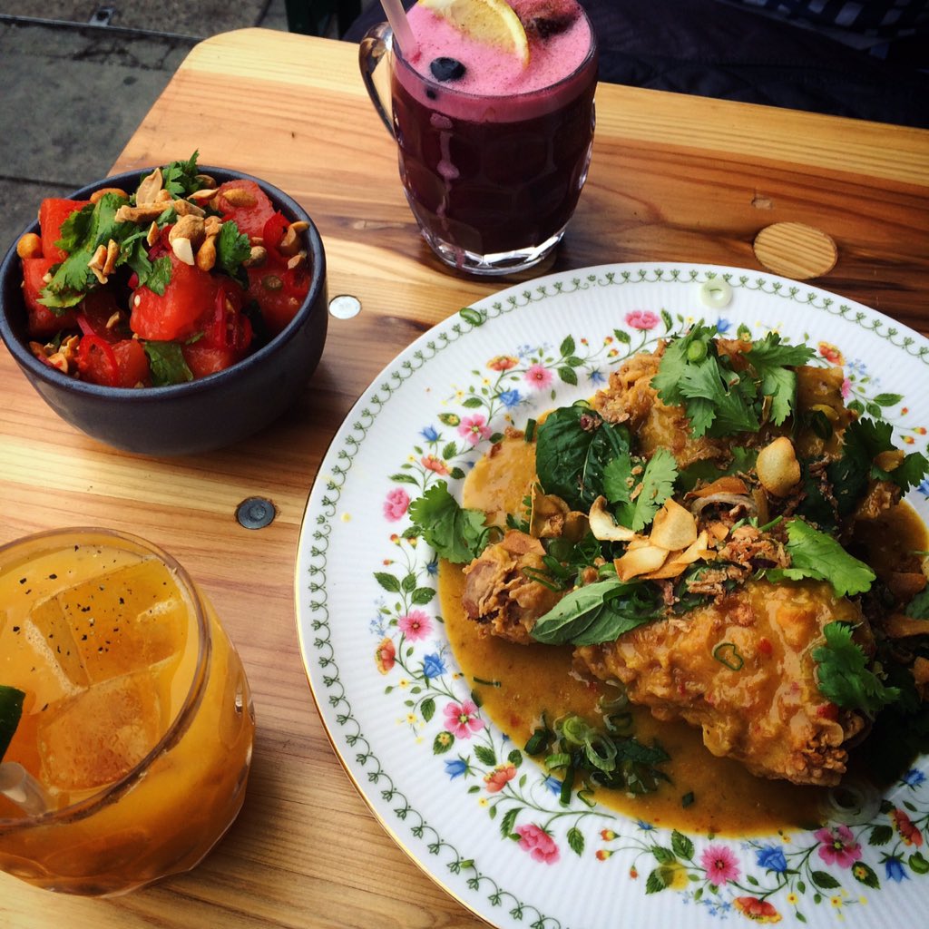 Epic food at @HoppersLondon &amp; @ChicknSours collab - taste explosions all over the show! 🎆