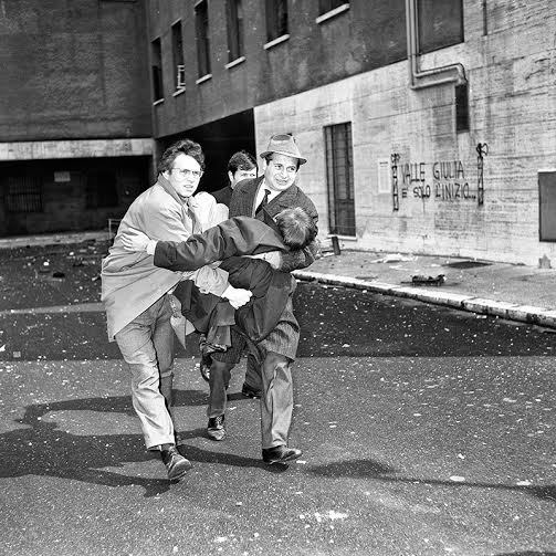 arteventilibera's tweet photo. ReportAge. La linea sottile tra guerra e rivolta https://t.co/0pTsic0Vv7 https://t.co/WyHqmyj1Jg