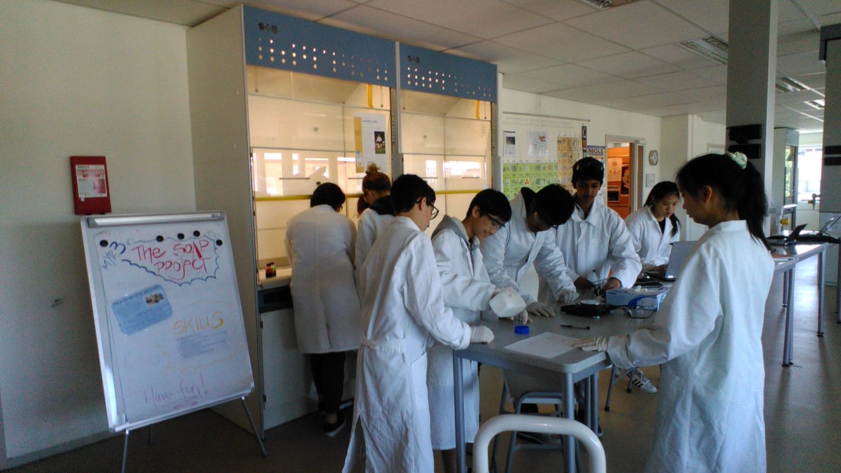 ce_casalino's tweet photo. Inquiry &amp; skill based end of the year project. MYP3 students working on the Soap Project @AICSMYP @ibmyp @RSC_EiC https://t.co/OW5RAxBNKe