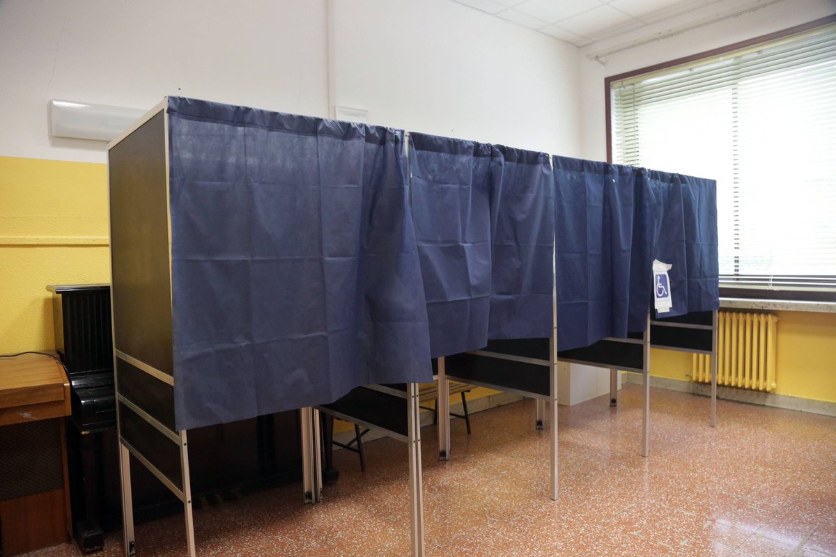 Adnkronos's tweet photo. Quanti voti servono per diventare #sindaco? A #Monterone ne bastano 15 https://t.co/OCsFXlSAYc https://t.co/L45ZlSQELX