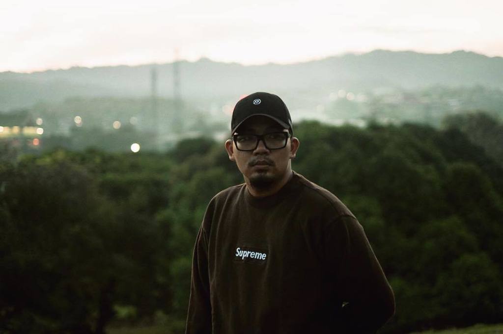evaaguspina's tweet photo. My kinda guy❤️ #baerockingpreme #xa2 #lastweekend #supreme #hsdailyfeature #bukids https://t.co/lOH0CGyaiz https://t.co/Z2M72xeVxf