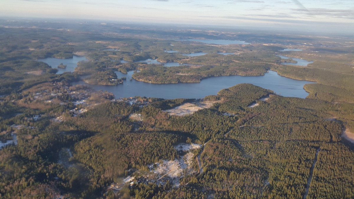 anglonavia's tweet image. Happy Sweden Day! #svergiedagen #västkusten