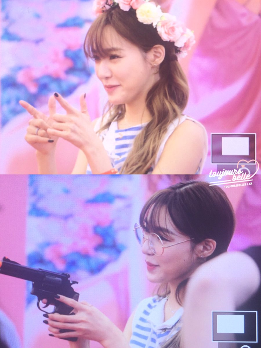 [PIC][06-06-2016]Tiffany tham dự buổi Fansign cho "I Just Wanna Dance" tại Busan vào chiều nay CkQh5_3VAAE9LGa