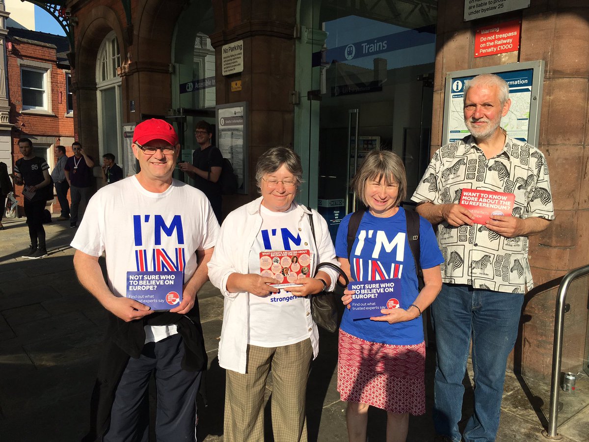 <a href="/StrongerIn/">Stronger In</a> leafletters at Wallgate and North Western stations in sunny #Wigan this morning. <a href="/Wig_IN/">Wigan Stronger IN</a> #StrongerIn