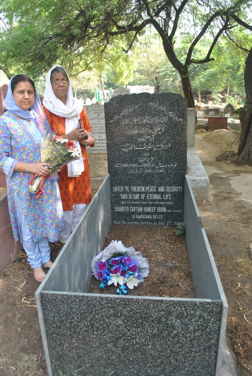 scribesoldier's tweet photo. Brave Mother Hema Aziz (white dupatta) herself chose words fr #CaptainHaneef's epitaph...so tht it reflects life! #2 https://t.co/w4VVJd4uop