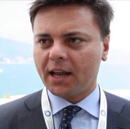 "Abbiamo grande fortuna:siamo generazione con esperienze all'estero.È giunto il momento d portarle nelle ns aziende"