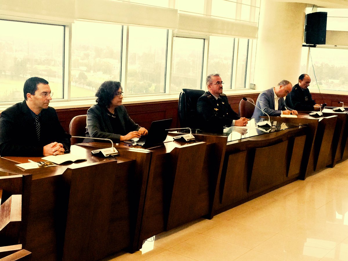 ESPEU's tweet photo. Crnl. Ramiro Pazmiño da la bienvenida a representantes del Instituto Politécnico de Leiria, Portugal https://t.co/WZ3f4dD4GP