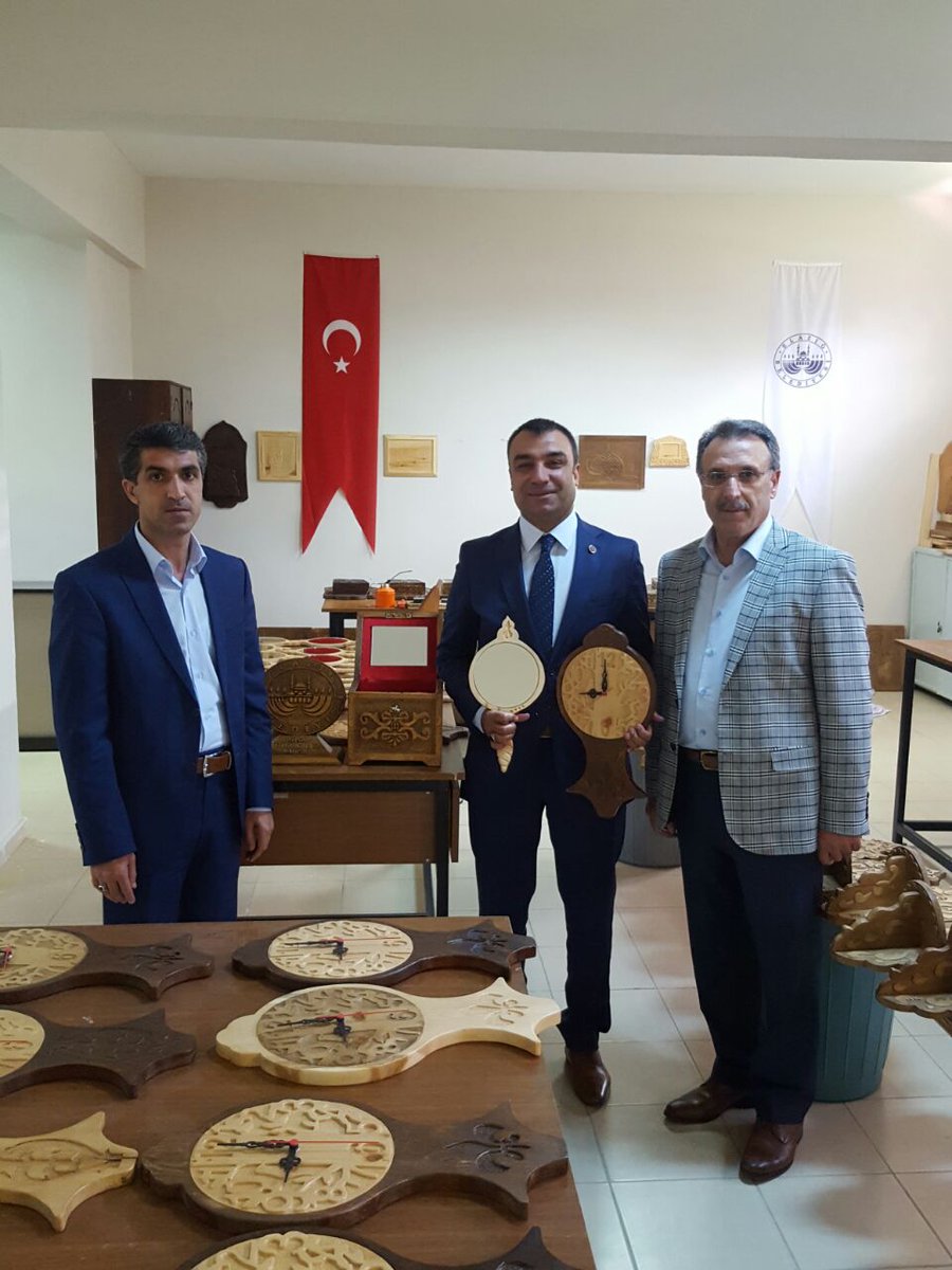 Akcakiraz Bel.Bak.ile Ahşap  Oymaciligi Atolyemizi ziyaret ettik.