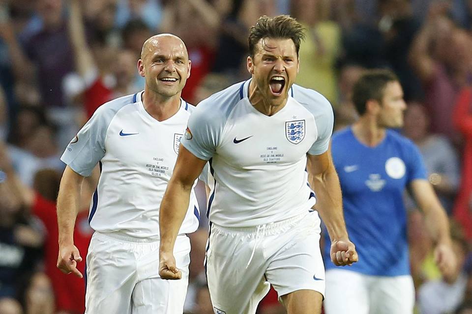FootyAccums's tweet image. TV presenter Mark Wright is being considered by Sam Allardyce after impressing during training for Soccer Aid!