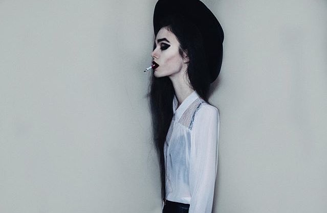 xkathiiii's tweet photo. She is my Physicalization from ana 😍 #thinspiration #bonespo #beautiful #thighgap #hipbones #collarbones https://t.co/NRglmoarNx