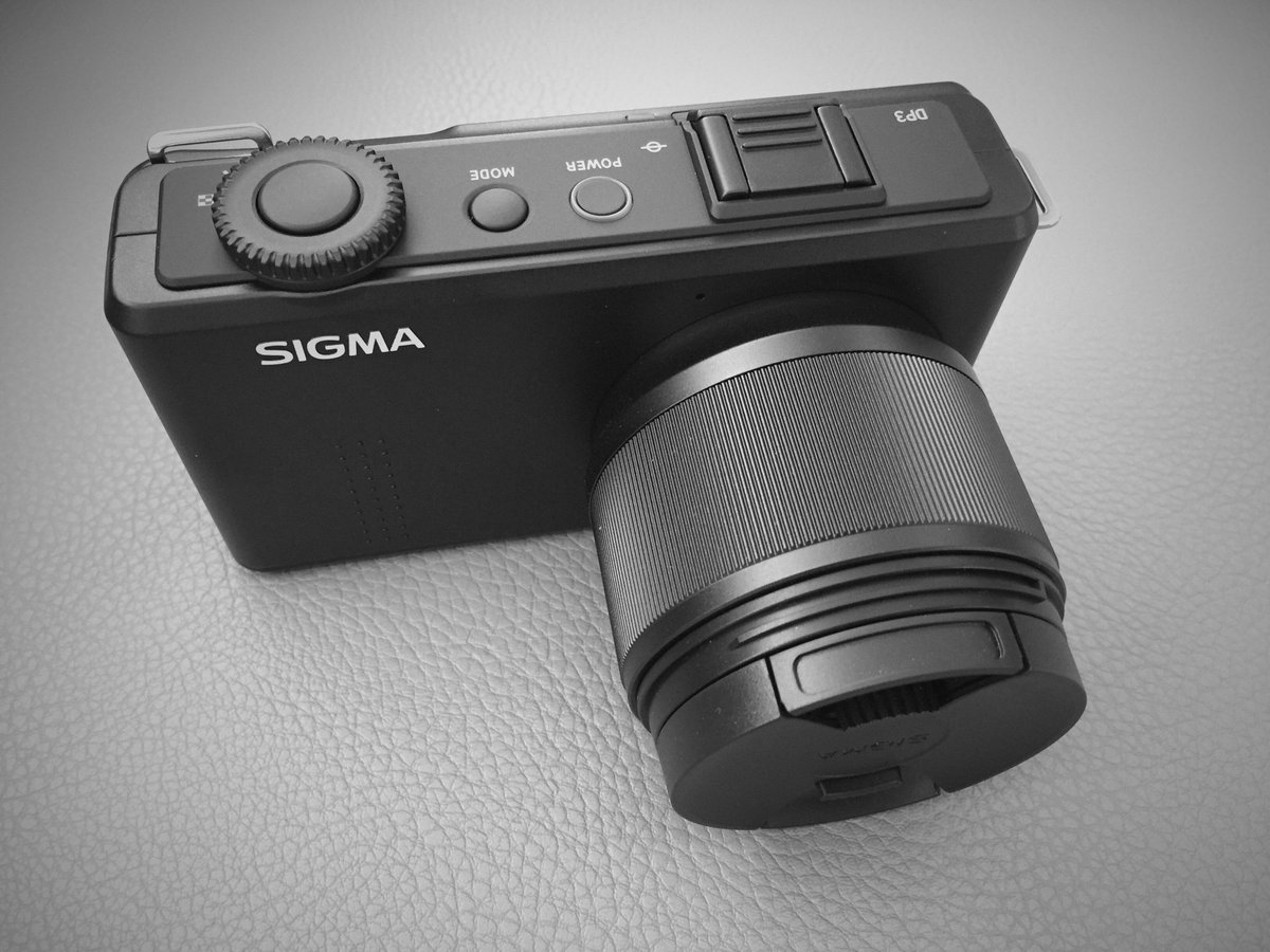 game_west's tweet photo. Jeder sollte mal mit einer Sigma Kamera fotografiert haben. Liebe seit DP2. #merrill #pixelpeeper #photography https://t.co/Tv5i8JUFMN