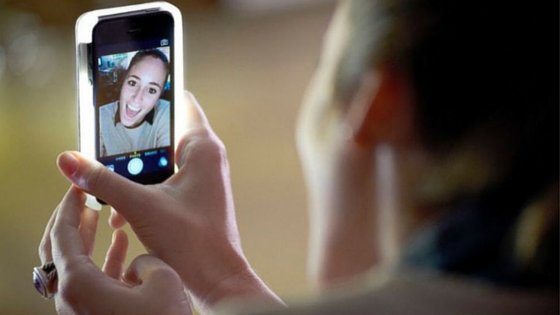 TechTrader_SA's tweet image. Want the perfect selfie? Get a LuMee 
bit.ly/1OafcHj