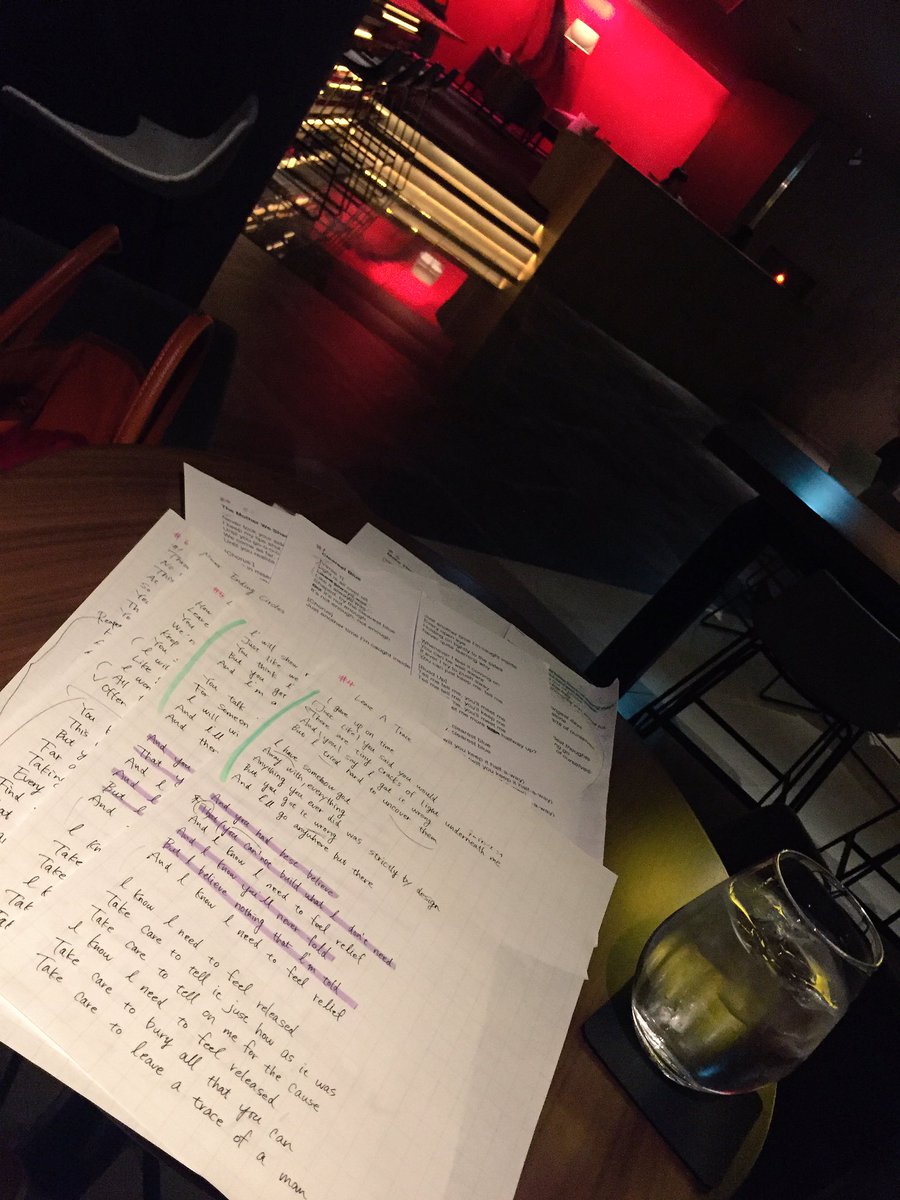 ELLIE_SINGER's tweet photo. CHVRCHES cover weeks🌃 https://t.co/W4RkfH9Jdw