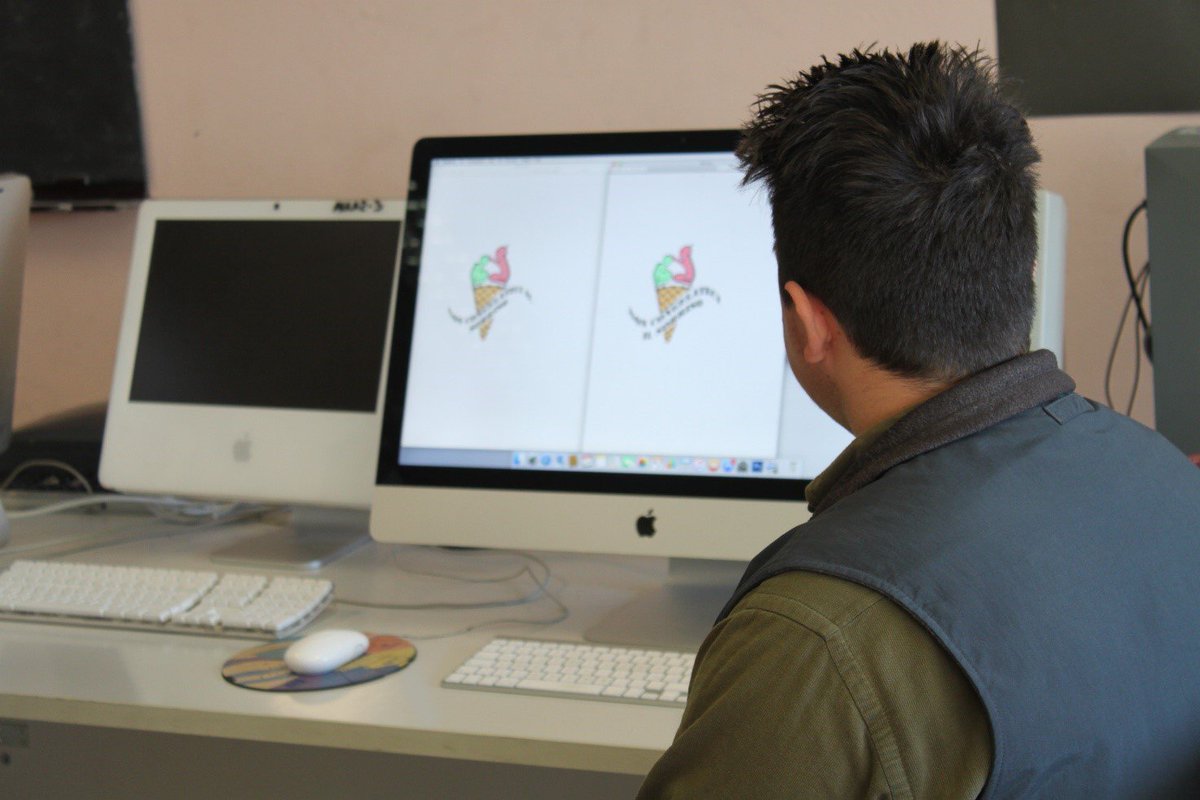 IEGexpo's tweet photo. 100 GIOVANI FIRME CREATIVE PER IL DECENNALE DI “NON CONGELATECI IL SORRISO" https://t.co/VMZZ3RMPb9 @SigepRimini https://t.co/pM99tofrvg
