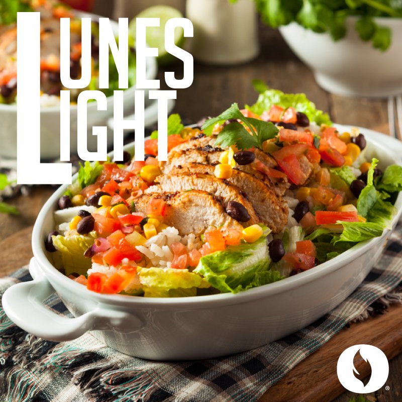 RedHot_RD's tweet photo. Comienza tu semana ligero, tenemos lo ideal para eso, una ensalada Caesar’s Straight Chiken Salad. ¡Pruébala! https://t.co/pgkx0KtxWn