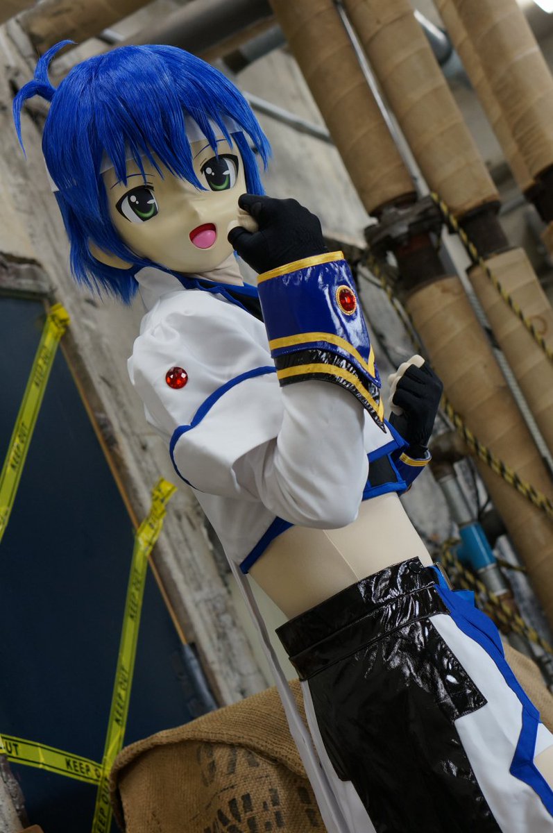 着る方のいぶき V Twitter なんとなくうちの着ぐるみ娘紹介 その2 スバル ナカジマ リリカルなのはstrikers 萃香に続いて2人目に迎えた娘 今回もぬこ面からの半自作 跳ね毛の固定はイヤホンジャック 初めて工作でイヤホンジャックを使った娘である