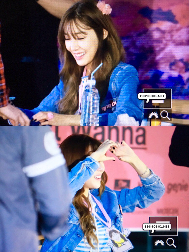 [PIC][06-06-2016]Tiffany tham dự buổi Fansign cho "I Just Wanna Dance" tại Busan vào chiều nay CkRQpohUgAE1KtG